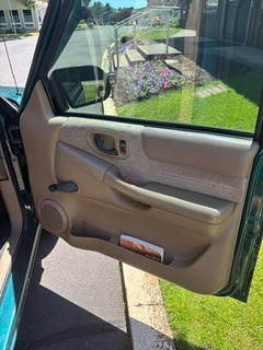 1998 Chevrolet S10 - Image 10