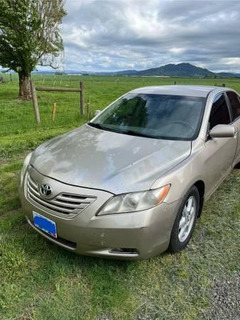 2007 Toyota Camry LE - Image 3