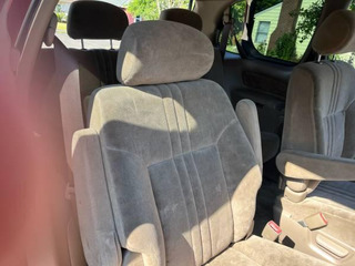 2001 toyota sienna van - Image 6