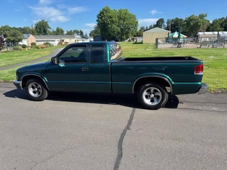 1998 Chevrolet S10 - Image 3