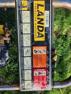 2500 Psi Landa commercial grade pressure washer - Image 3