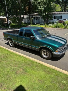 1998 Chevrolet S10 - Image 4