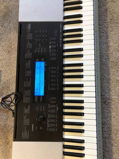 Casio digital piano 76 keys keyboard - Image 3