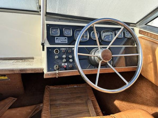 1983 Bay Liner OMC Sun Runner - Image 9