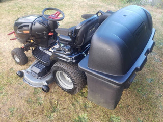 Craftsman GT6000 riding lawn mower tractor - Image 3