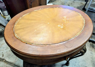 Elegant side table - Image 2