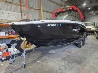2022 Yamaha 252 XE wake boat - Image 8
