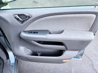 2010 Honda Odyssey EX Minivan 4D - Image 16