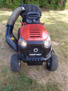 Troybilt riding lawn mower tractor - Image 2