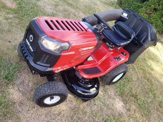 Troybilt riding lawn mower tractor - Image 3