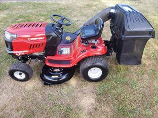 Troybilt riding lawn mower tractor - Image 4