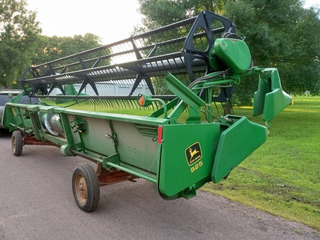 John Deere 925 flex head-later model poly snouts