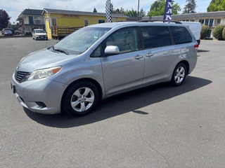 2013 Toyota Sienna LE Minivan