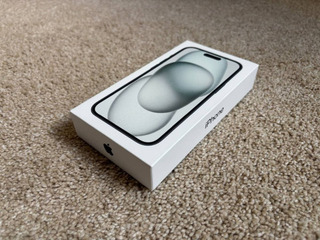 Apple iPhone15 128GB Black SIM unlocked