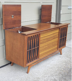 RCA New Vista Victrola Stereo Console