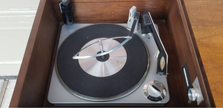 RCA New Vista Victrola Stereo Console - Image 2