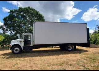 International Box Truck - Image 2