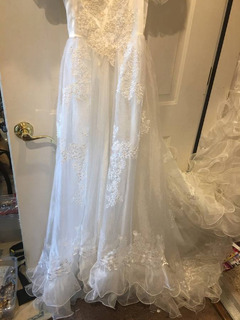 Wedding Dress size 8 San-Martin international - Image 8