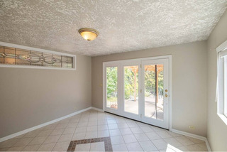 Spacious 6 bed home with dual living potential - Image 3