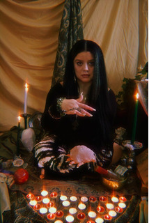 Гадалка в Los Angeles Мольфарка Чернокнижница Эванора Сильнейшая Любовная Магия