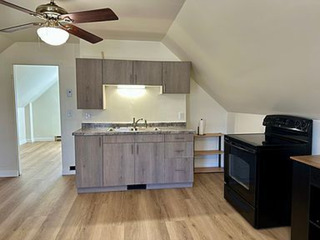 Newly Remodeled Upper-Level Unit Home