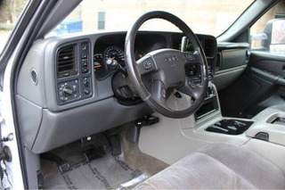 2003 GMC Sierra 2500 SLE - Image 3