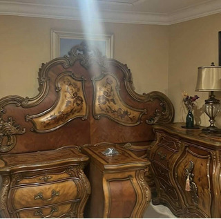 Michael Amini / Aico Palais Royal - King Size Bedroom Set - Image 4