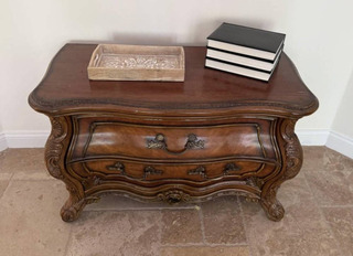 Michael Amini / Aico Palais Royal - King Size Bedroom Set - Image 6