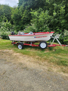 14' fiberglass boat - Image 7