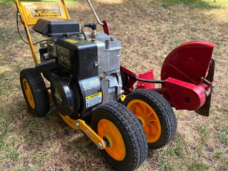 McLane 3.5HP Gas Powered Landscape Edger