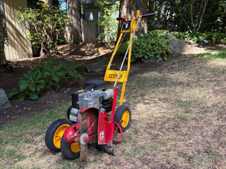 McLane 3.5HP Gas Powered Landscape Edger - Image 5