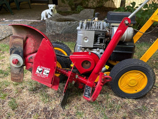McLane 3.5HP Gas Powered Landscape Edger - Image 7