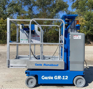 MULTIPLE GENIE GR-12 COMPACT RUNABOUT PERSONNEL MANLIFT'S