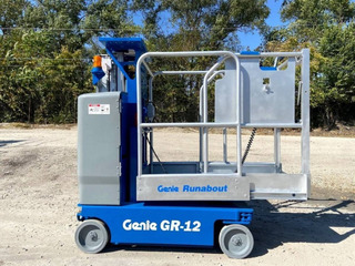 MULTIPLE GENIE GR-12 COMPACT RUNABOUT PERSONNEL MANLIFT'S - Image 6