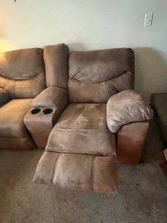 Double Recliner loveseat - Image 2