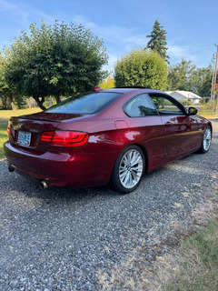 2011 BMW 335i, 6Speed/CleanTitle - Image 3