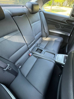 2011 BMW 335i, 6Speed/CleanTitle - Image 8