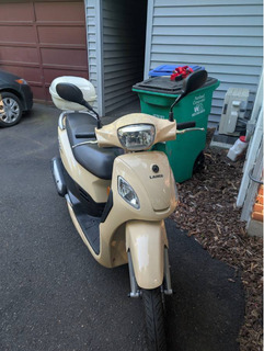 2021 Lance SOHO 50 Scooter - Image 3