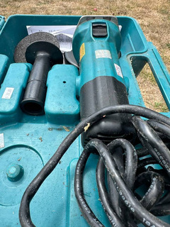 Makita Grinder