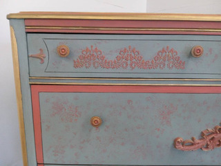 Vintage Chest of Drawers - Image 7