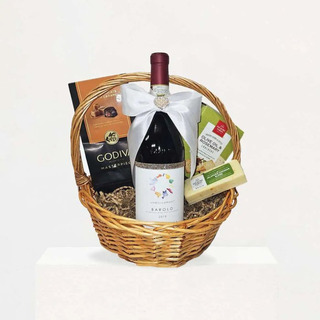 Wedding Champagne Gift Basket for Memorable Celebrations