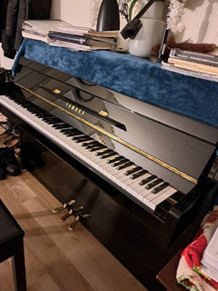 Yamaha acoustic piano - Image 2