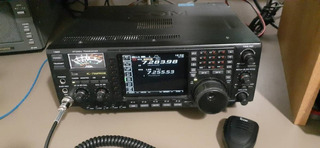 Ham Radio Icom transceiver Icom 756 proIII - Image 2