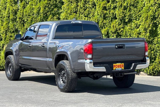 2019 Toyota Tacoma 4x4 - Image 5