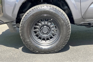 2019 Toyota Tacoma 4x4 - Image 16