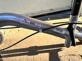 Nova knee scooter walker with basket - Image 3