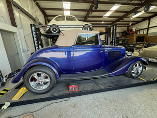 1933 ford roadster - Image 2