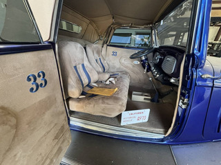 1933 ford roadster - Image 6