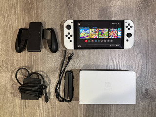 Nintendo Switch OLED - Image 3