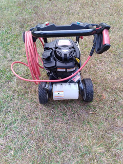 Troy Bilt 3000 psi pressure washer - Image 2